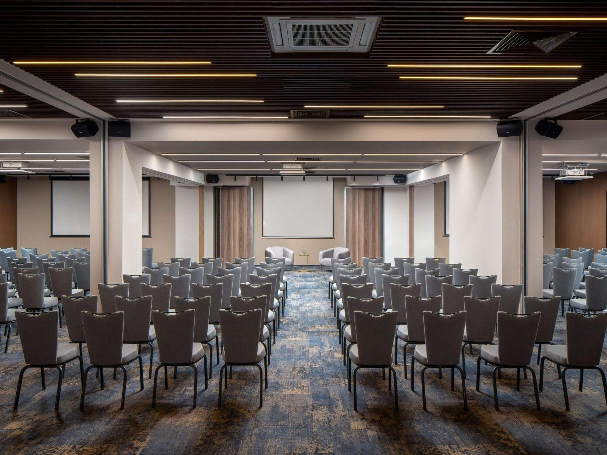 Mercure Conacul Cozieni Bükreş Dış mekan fotoğraf