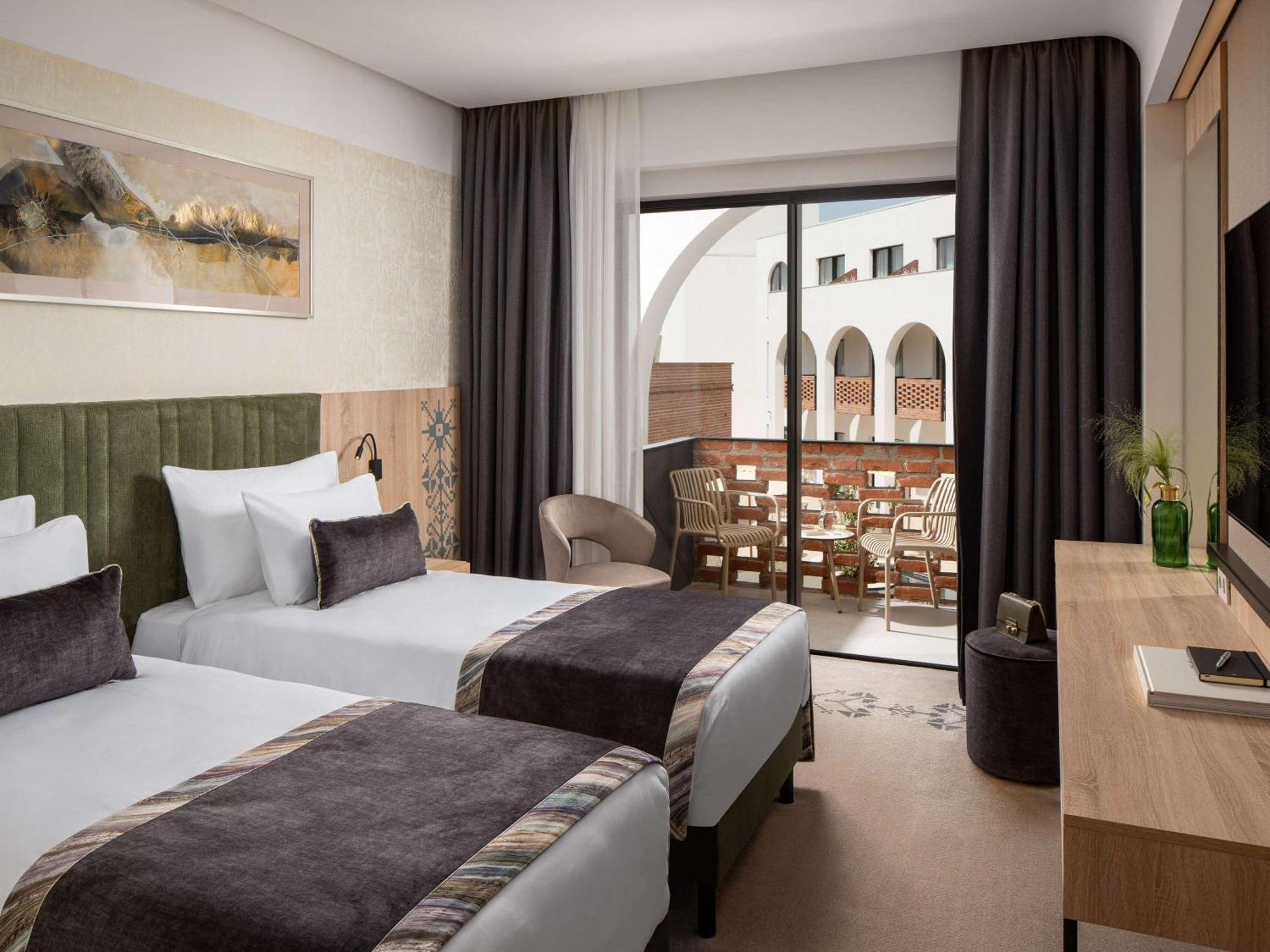 Mercure Conacul Cozieni Bükreş Dış mekan fotoğraf