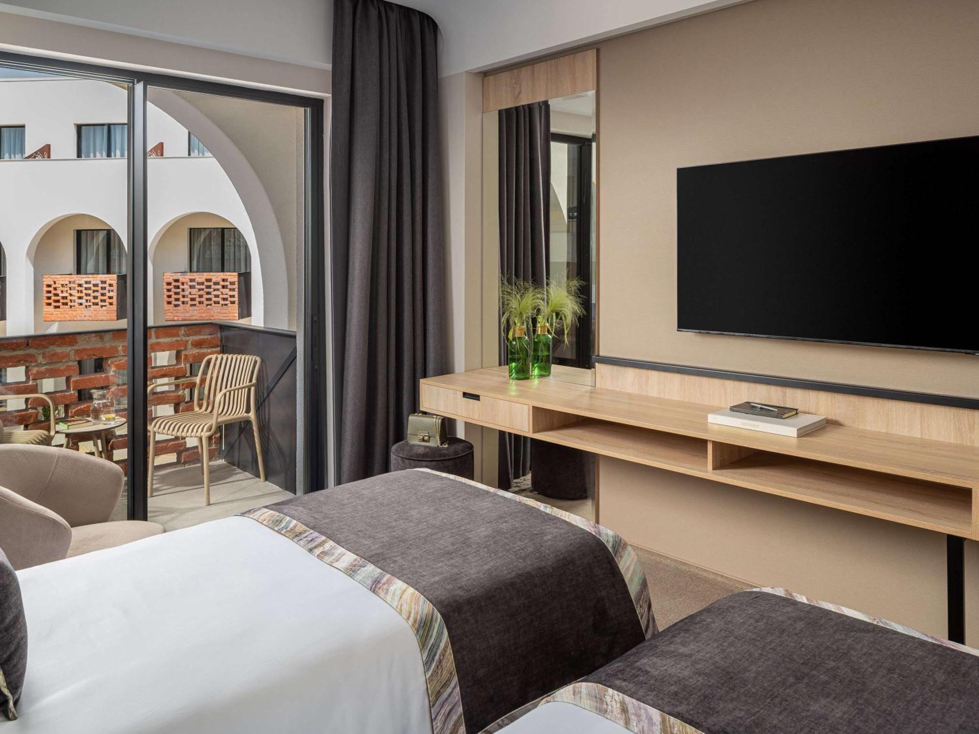 Mercure Conacul Cozieni Bükreş Dış mekan fotoğraf